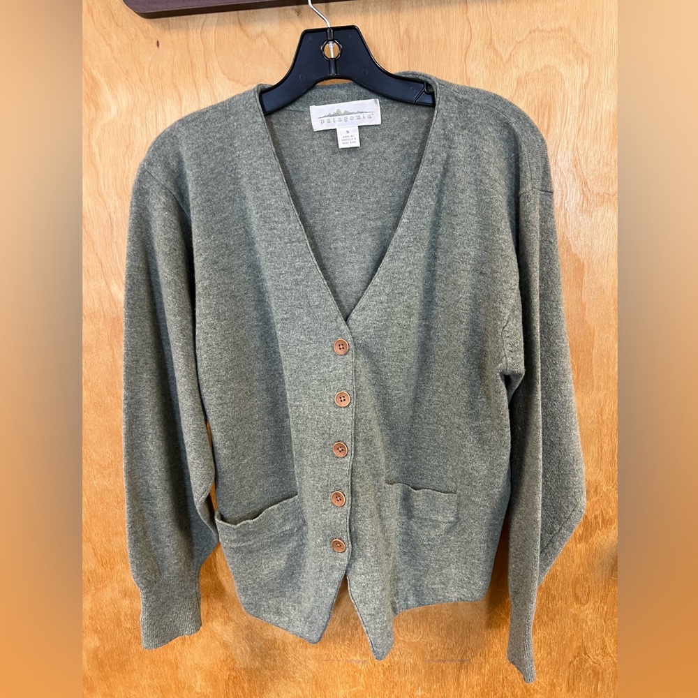 Vtg Women’s Wool Patagonia Sweater Cardigan Size S